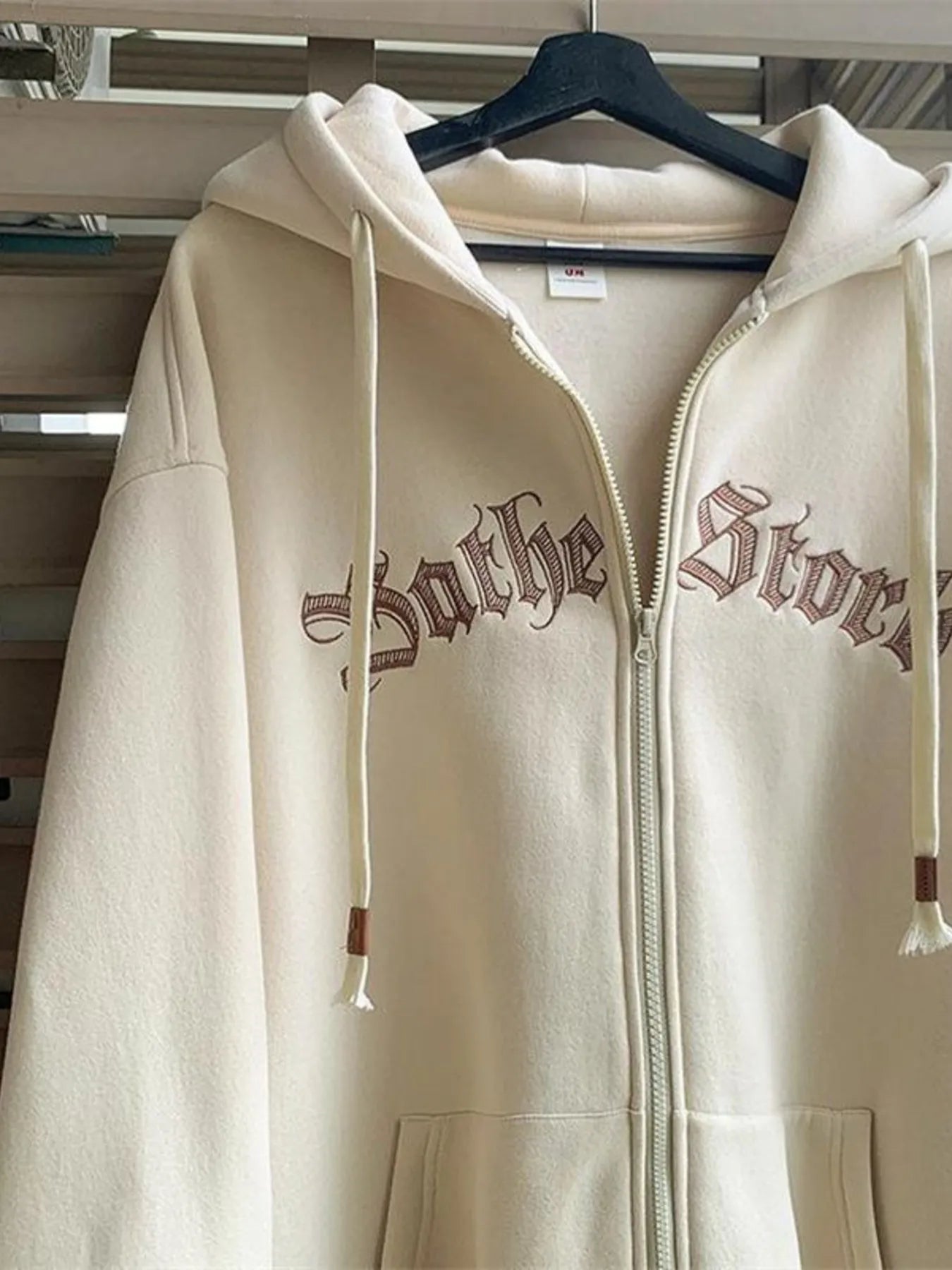 f681b027787a4208944de2ed8b4e913f-Max-Origin